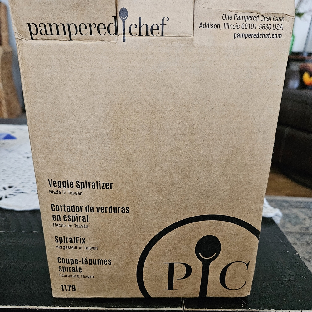 Pampered Chef Veggie Spiralizer...open Box